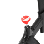 Asiento ergonómico y manubrio ajustable para mayor comodidad durante el entrenamiento.