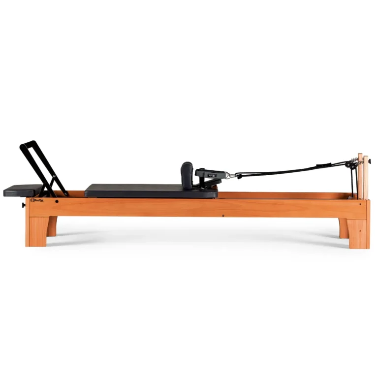 Camilla profesional de Pilates con estructura reforzada y tapizado premium en Paraguay.